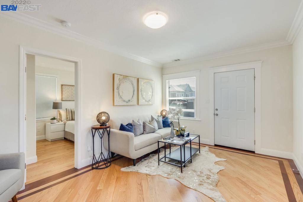 Oakland, CA 94619,2815 Abbey St
