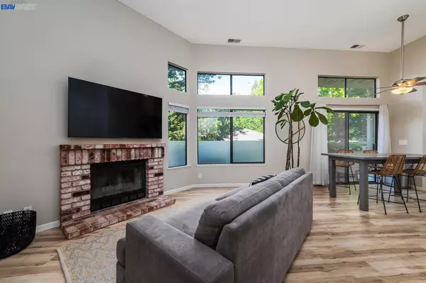 Pleasanton, CA 94566,3424 Smoketree Commons Dr