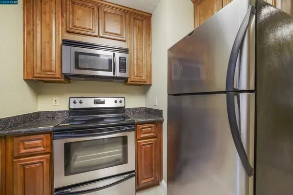 Concord, CA 94520,1699 Laguna St #218