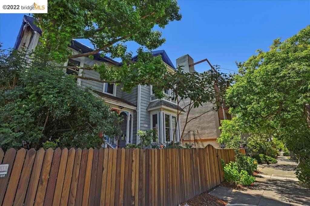 Berkeley, CA 94704,2216 Blake St #A