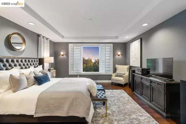 Oakland, CA 94611,6595 Glen Oaks Way