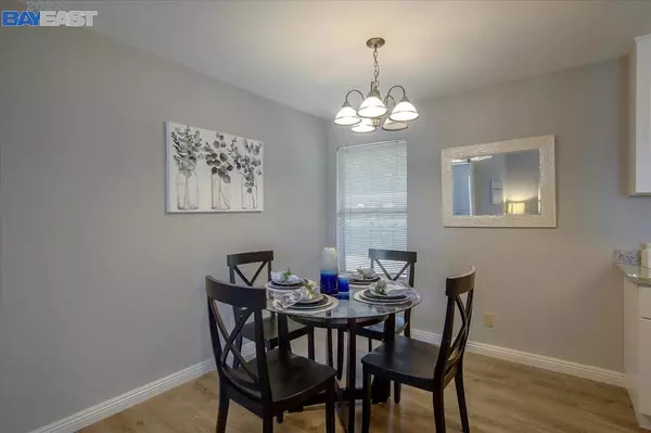 Hayward, CA 94544,685 Dartmore Ln #264