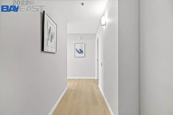 Albany, CA 94706,555 Pierce St #1202