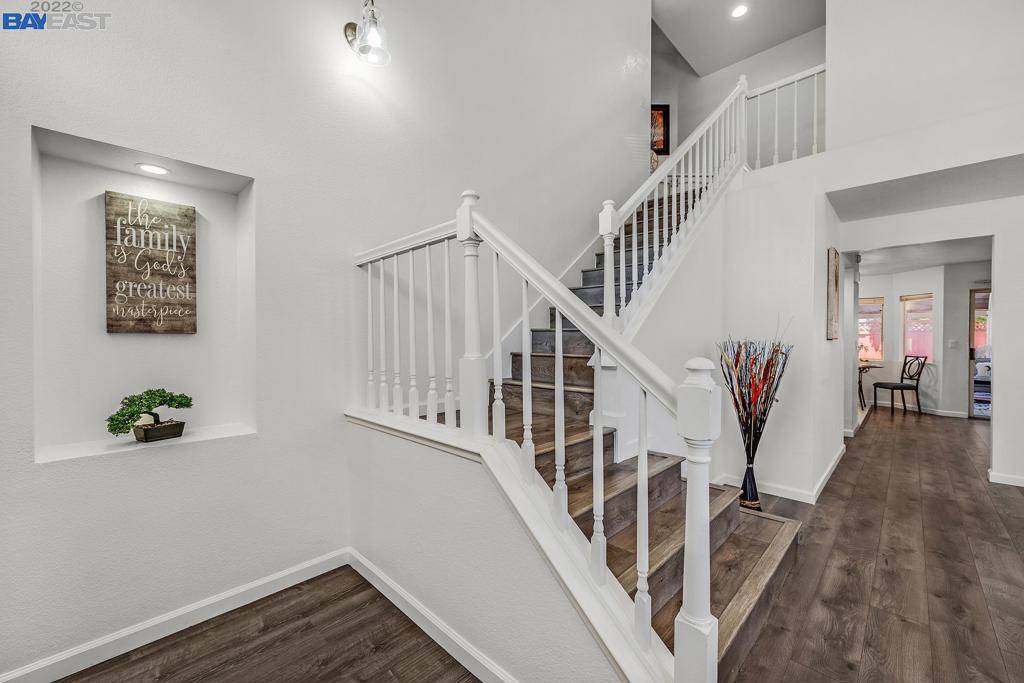 Hayward, CA 94544,25880 Gushue St
