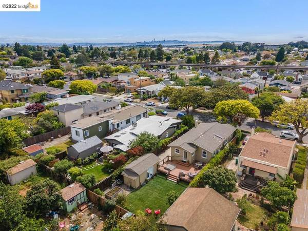 Albany, CA 94706,935 Pomona Ave