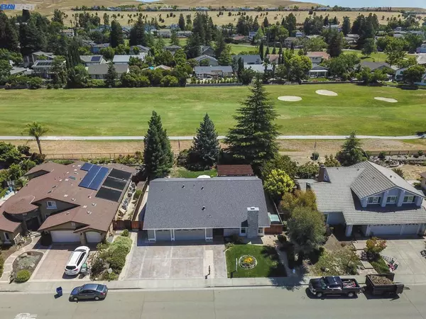 San Ramon, CA 94583,9688 Thunderbird Dr