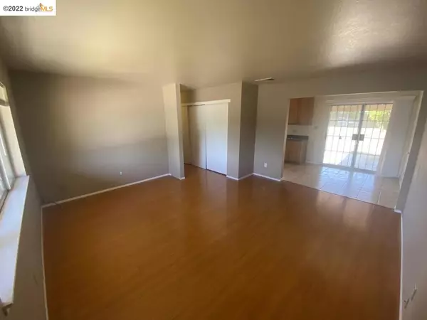 Sacramento, CA 95828,7618 51St Ave