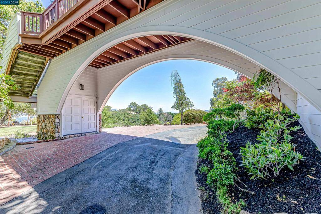 Lafayette, CA 94549,3433 Shangri La Rd