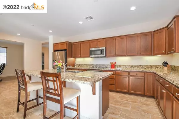 Rio Vista, CA 94571,184 Pine Hills Dr