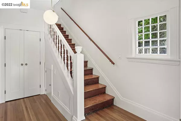 Oakland, CA 94609,415 49Th St