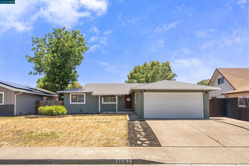 1042 Woodridge Dr, Vacaville, CA 95687