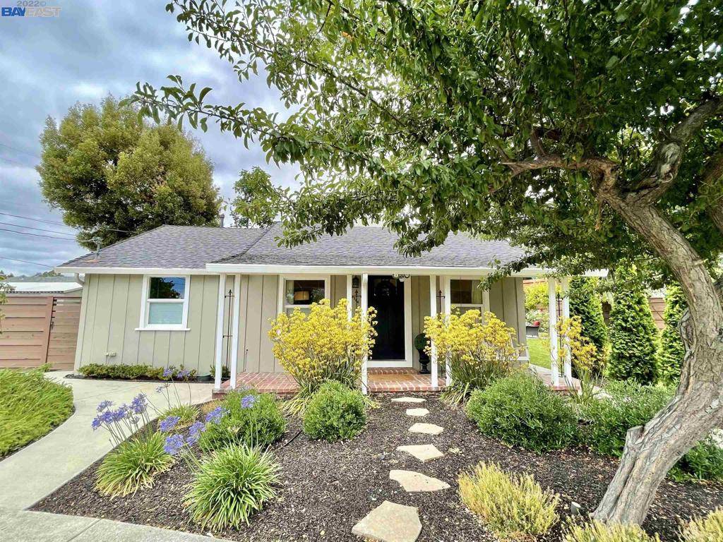 Castro Valley, CA 94546,4346 Edwards Ln
