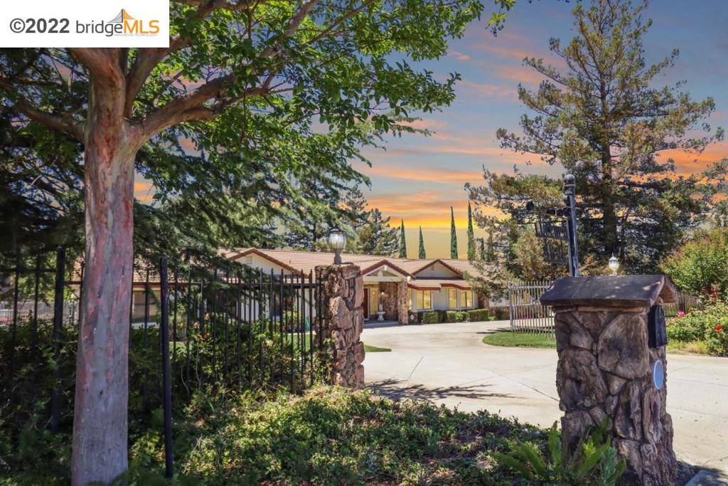 4841 Knarlwood Rd, Oakley, CA 94561