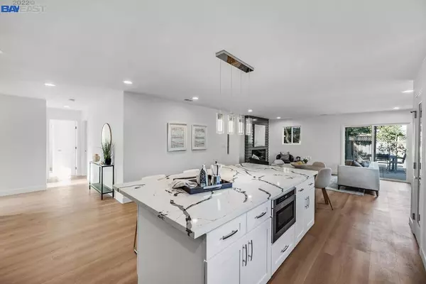Campbell, CA 95008,890 Jones Way