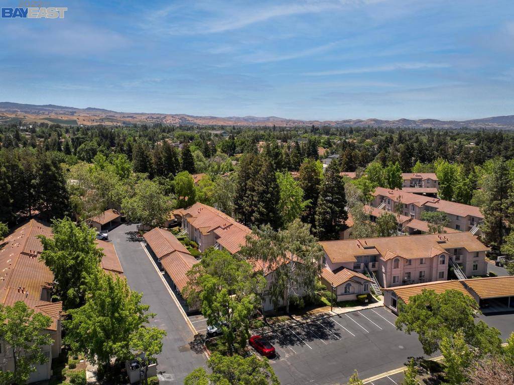 Livermore, CA 94550,4749 Nicol Cmn #106