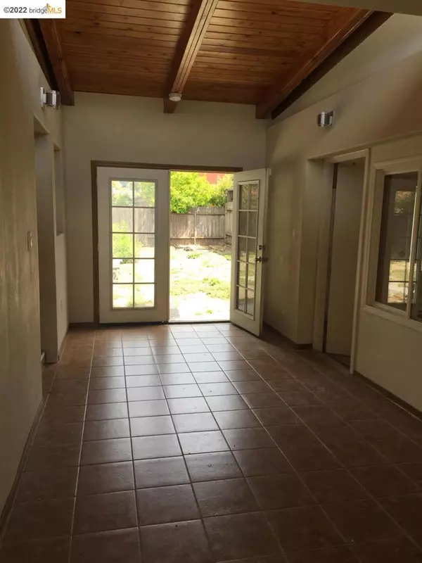San Pablo, CA 94806,2320 20th St
