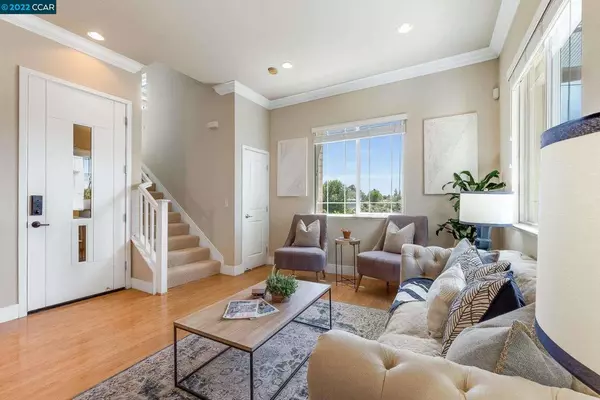 Palo Alto, CA 94303,3731 Feather Ln