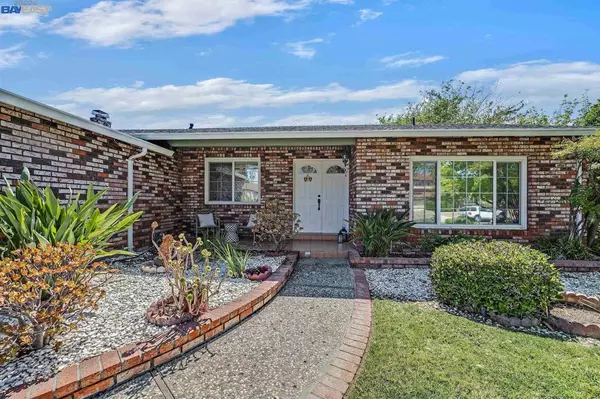Pittsburg, CA 94565,4286 Suzanne Dr