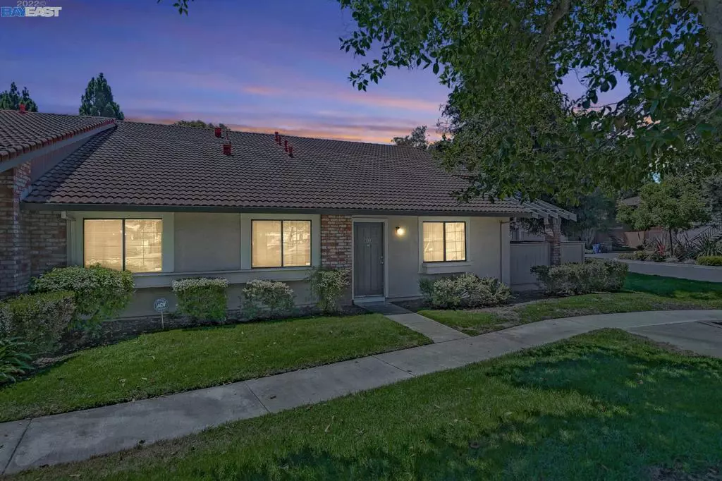 Union City, CA 94587,32848 Arbor Vine Dr #33