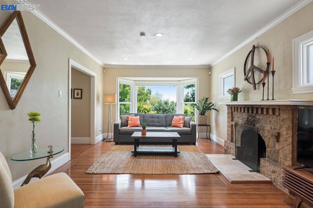 Oakland, CA 94619,3051 Modesto Ave