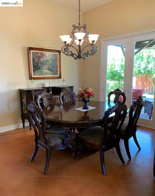 Antioch, CA 94531,2388 Mammoth Way