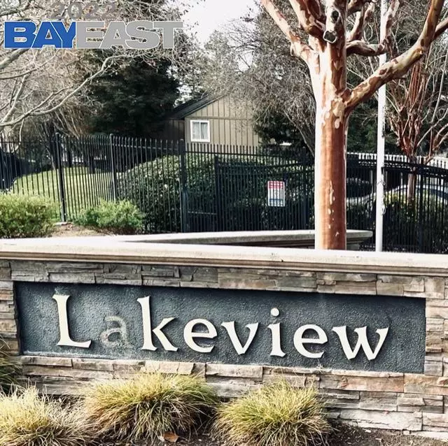 Pittsburg, CA 94565,2161 Lakeview Cir