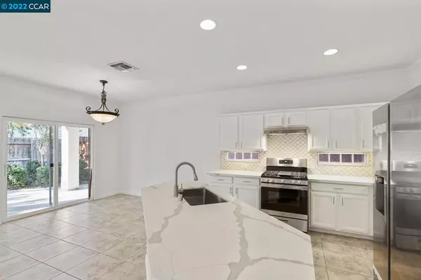 Elk Grove, CA 95757,5701 Foxview Way