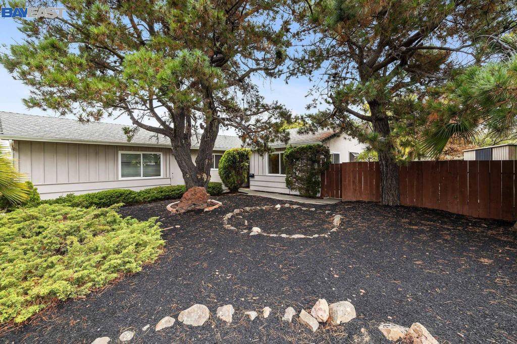 600 Larchmont Isle, Alameda, CA 94501