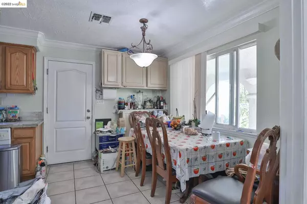 Sacramento, CA 95838,705 Main Ave