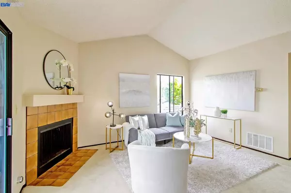 6290 Joaquin Murieta Ave #D, Newark, CA 94560