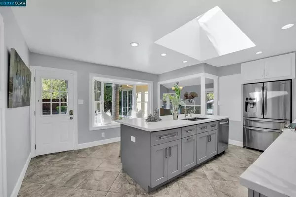 Walnut Creek, CA 94597,50 Frances Way