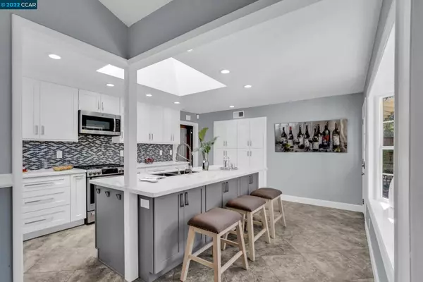 Walnut Creek, CA 94597,50 Frances Way