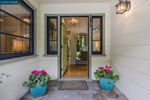 Orinda, CA 94563,40 Camino Don Miguel
