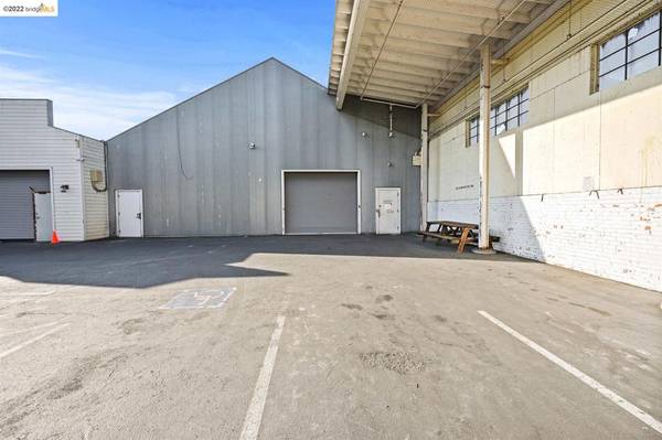 Oakland, CA 94606,1017 22nd Avenue, #200