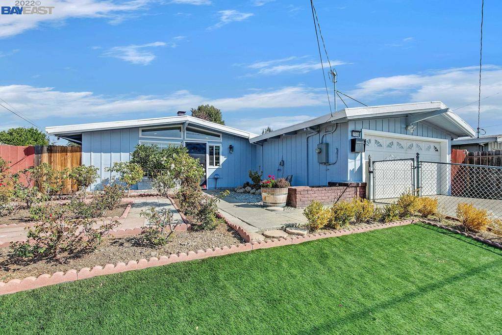27584 La Porte Ave, Hayward, CA 94545