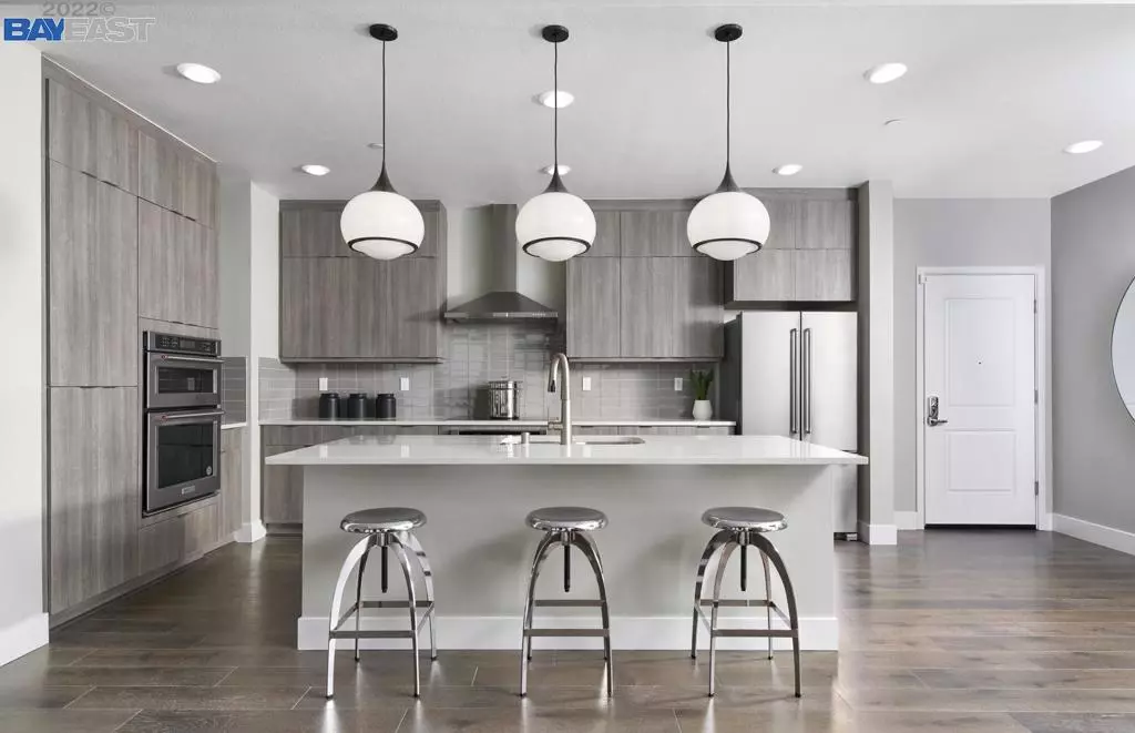 San Mateo, CA 94403,220 Waters Park Circle #304