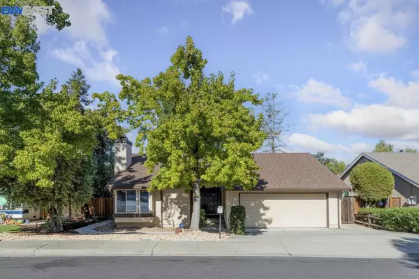 1326 New Hampshire Dr, Concord, CA 94521