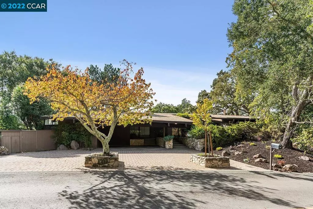 Orinda, CA 94563,52 Via Floreado