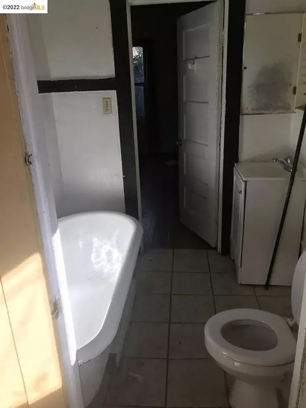 Richmond, CA 94801,638 17TH STREET