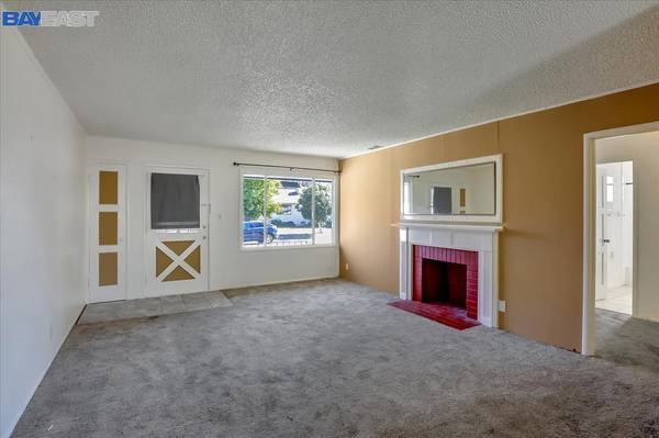 CA 94580,17259 Via Flores