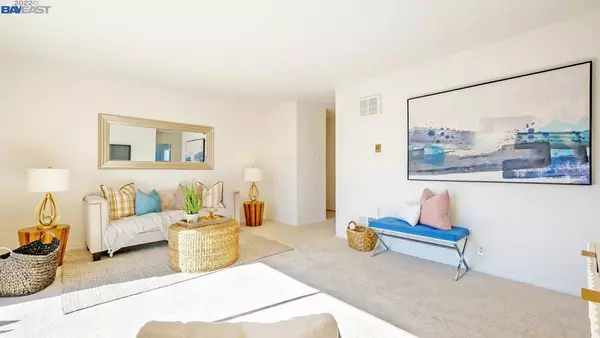 San Leandro, CA 94577,14569 Doolittle Dr