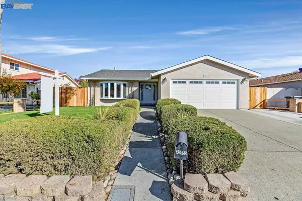 32455 Woodland Dr, Union City, CA 94587