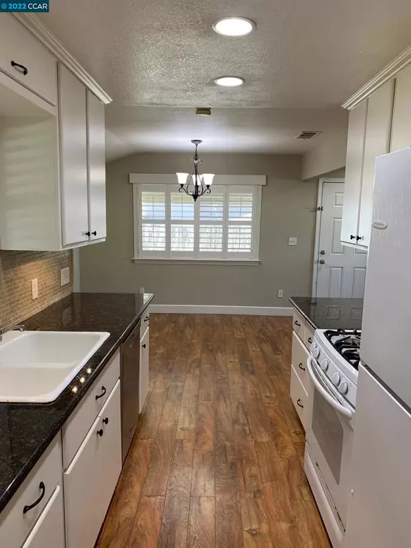 Manteca, CA 95337,1025 Vernal St