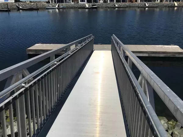 CA 94511,566 Channel Place