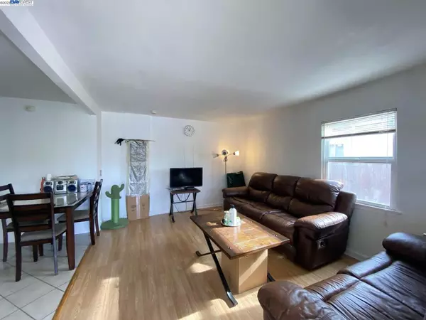 San Leandro, CA 94578,1662 Oriole Ave