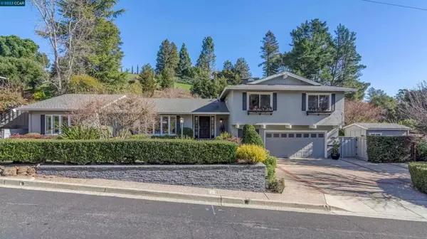 422 Fernwood Drive, Moraga, CA 94556