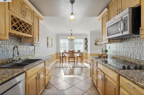 San Leandro, CA 94577,454 Juana Ave