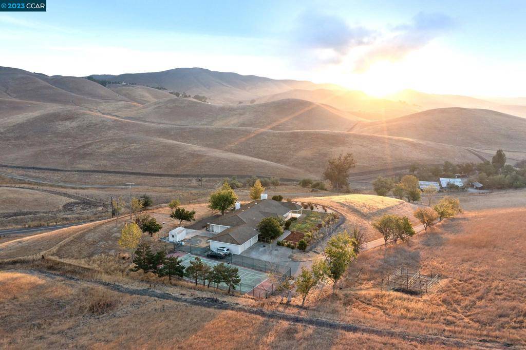9050 Highland Rd, Livermore, CA 94551
