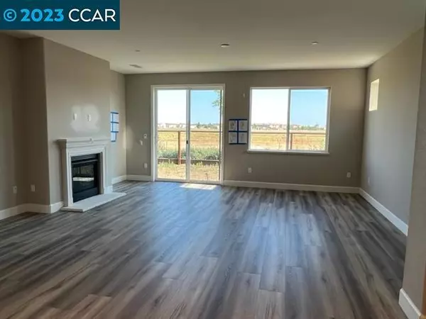 Vacaville, CA 95688,533 Kingbird Circle