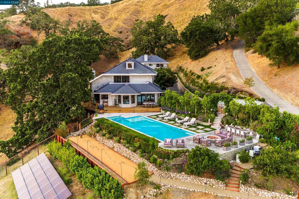 33 Deer Trail, Lafayette, CA 94549-2403
